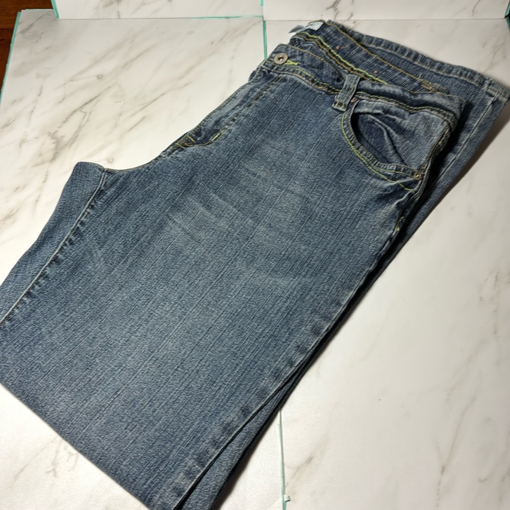 CATO Woman’s Stretch size 14 straight legged Blue Jeans